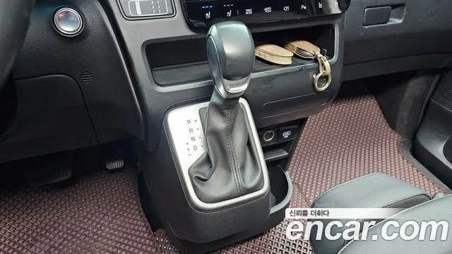Hyundai Staria — фото 9
