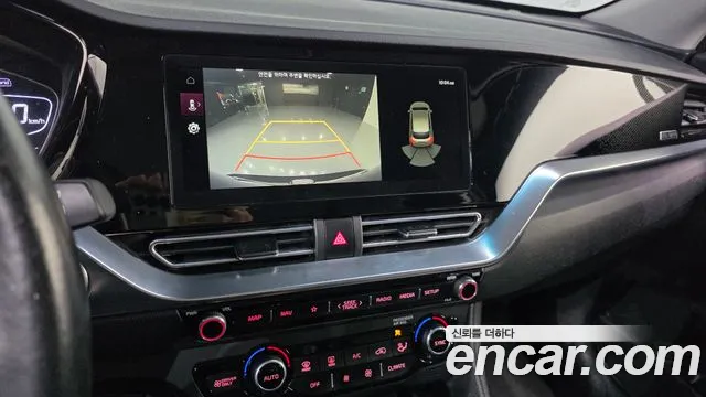 Kia Niro — фото 15