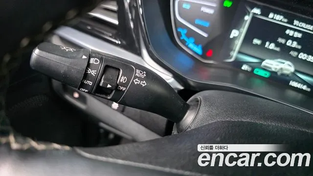 Kia Niro — фото 28