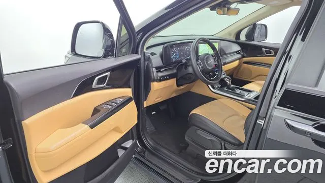 Kia Carnival — фото 10