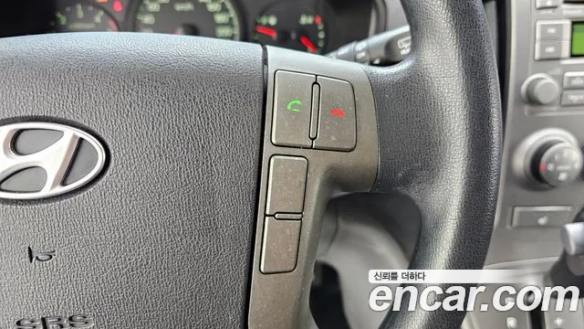 Hyundai Starex — фото 20