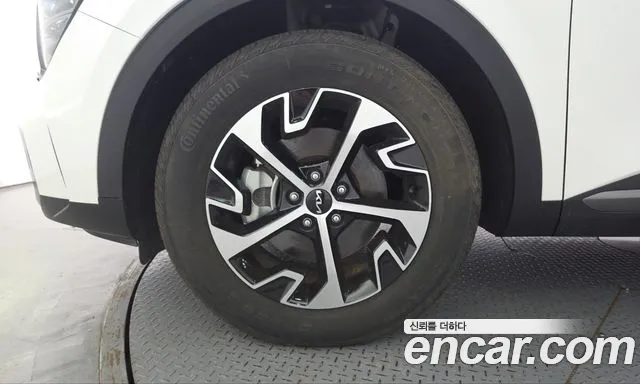 Kia Sportage — фото 5