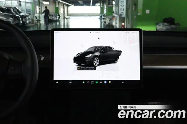 Tesla Model Y — фото 12