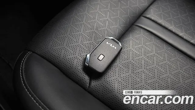 Kia Sorento — фото 32