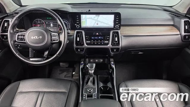 Kia Sorento — фото 7