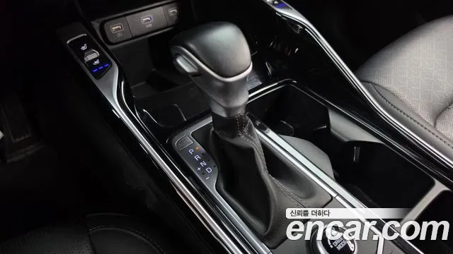 Kia Sorento — фото 9