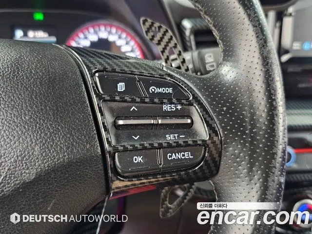 Hyundai Veloster — фото 16