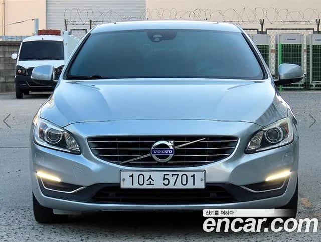 Volvo S60 — фото 2