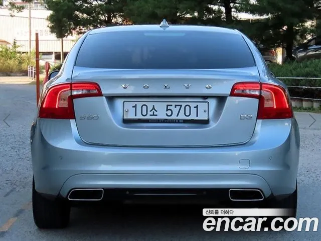 Volvo S60 — фото 4