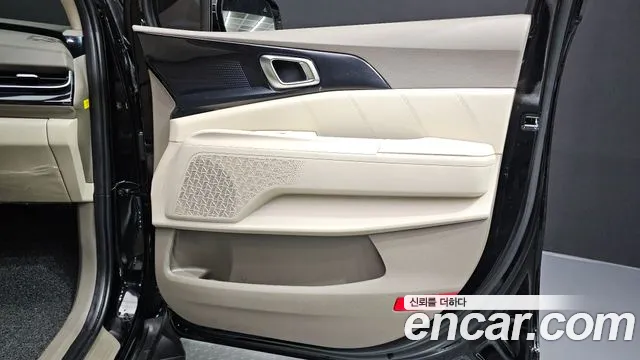 Kia Carnival — фото 24