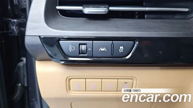 Kia Carnival — фото 14