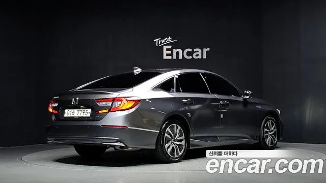 Honda Accord — фото 2