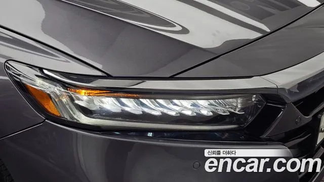 Honda Accord — фото 22