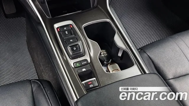Honda Accord — фото 9