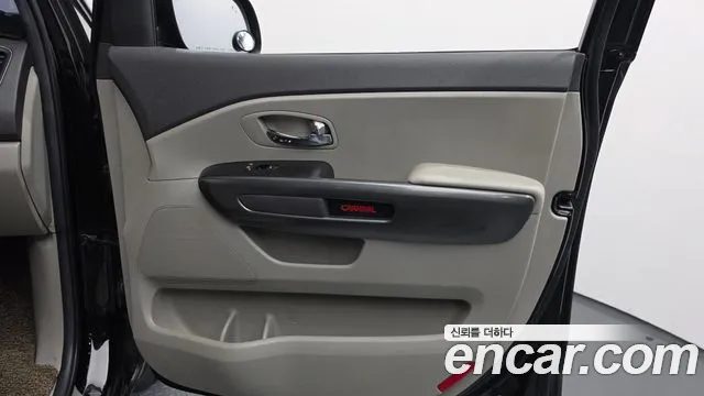 Kia Carnival — фото 25