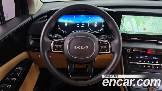 Kia Carnival — фото 12