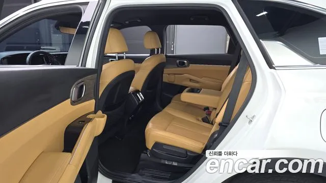 Kia Sorento — фото 11