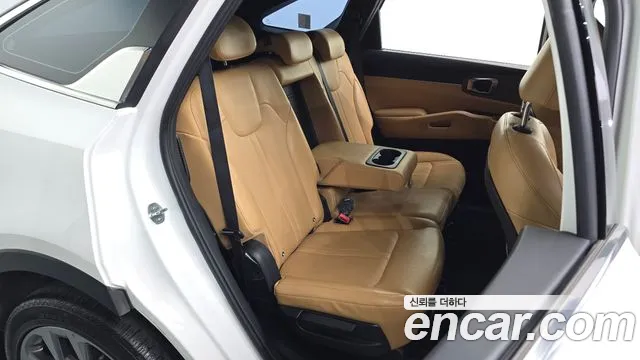 Kia Sorento — фото 12