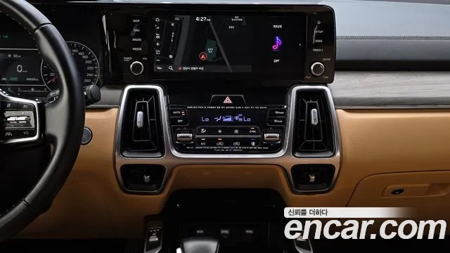 Kia Sorento — фото 14