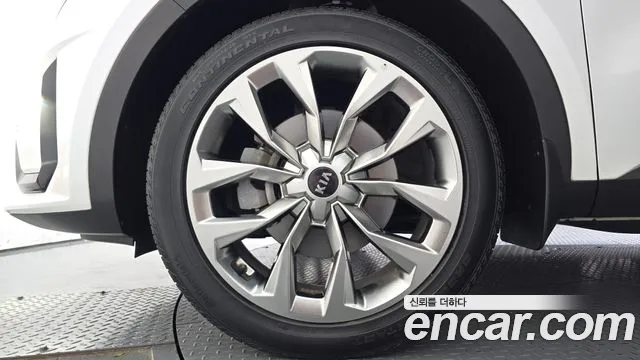 Kia Sorento — фото 5