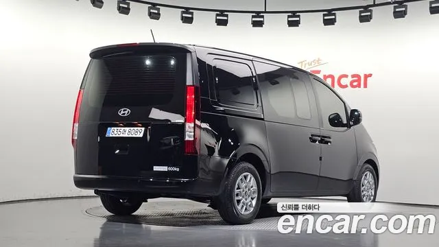Hyundai Staria — фото 2
