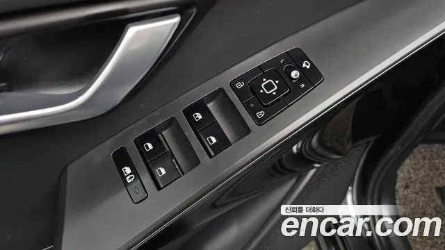 Kia Niro — фото 19