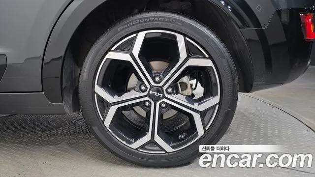 Kia Niro — фото 22