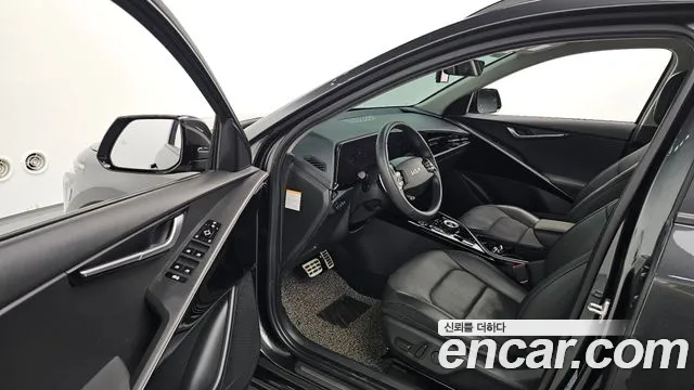 Kia Niro — фото 10