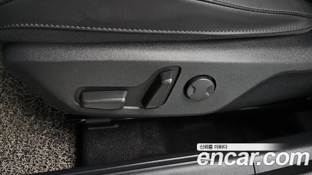 Kia Niro — фото 28