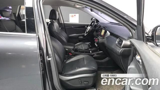 Kia Sorento — фото 26