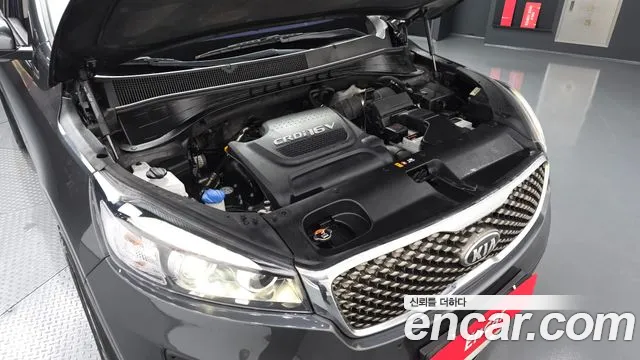 Kia Sorento — фото 6