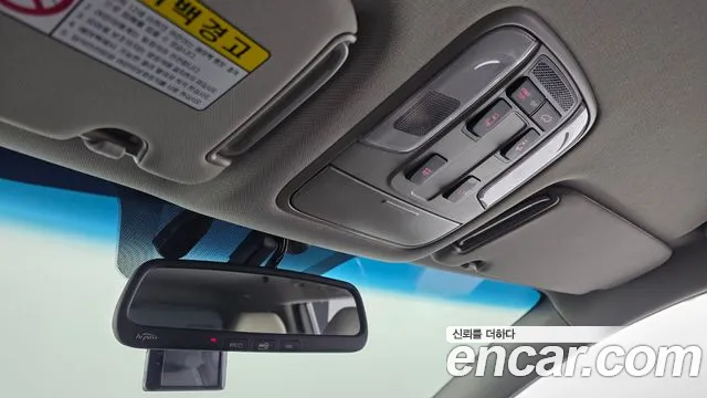 Kia Carnival — фото 16