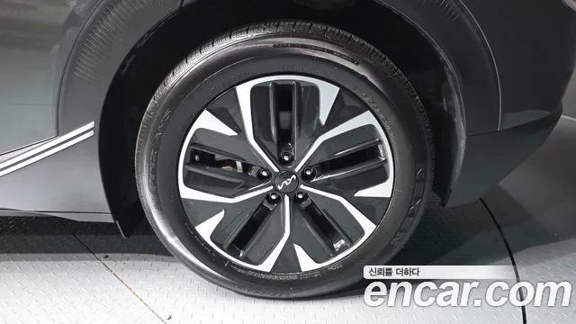 Kia EV6 — фото 4