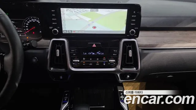 Kia Sorento — фото 13