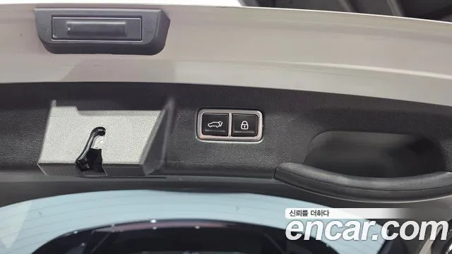 Kia Sorento — фото 17