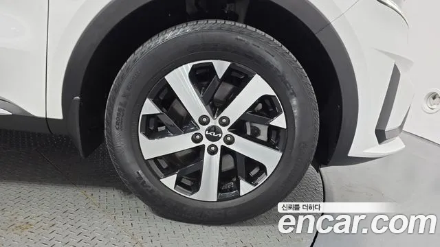 Kia Sorento — фото 21