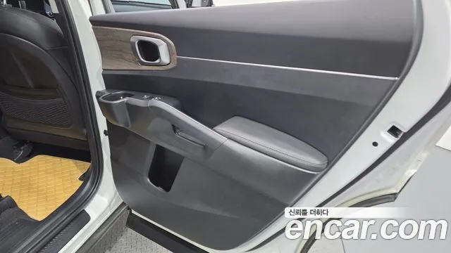Kia Sorento — фото 25