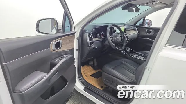 Kia Sorento — фото 10
