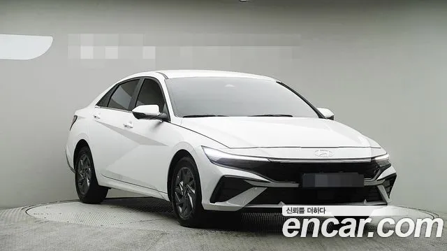 Hyundai Avante — фото 3