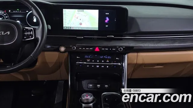 Kia Carnival — фото 15