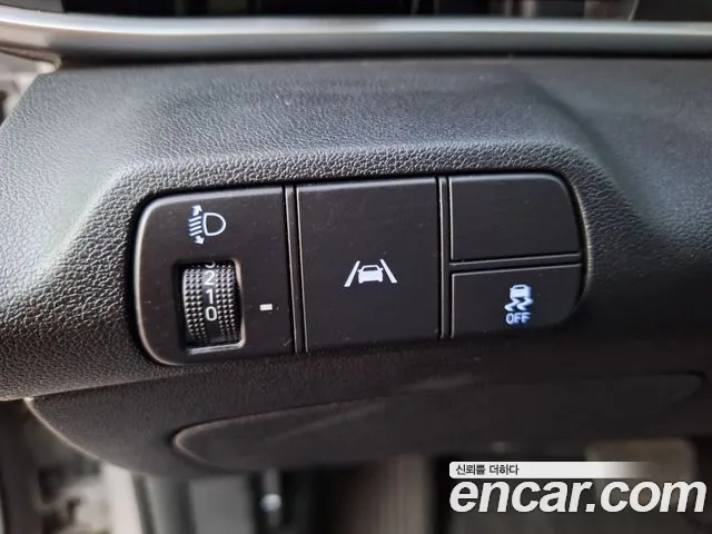 Hyundai Avante — фото 13
