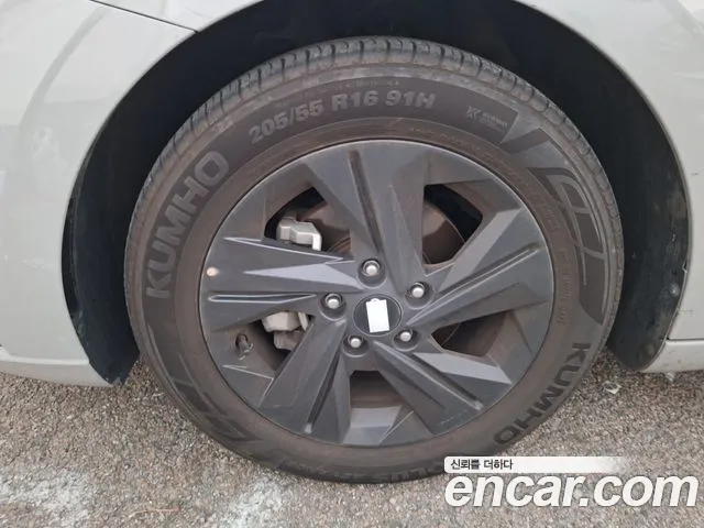 Hyundai Avante — фото 14
