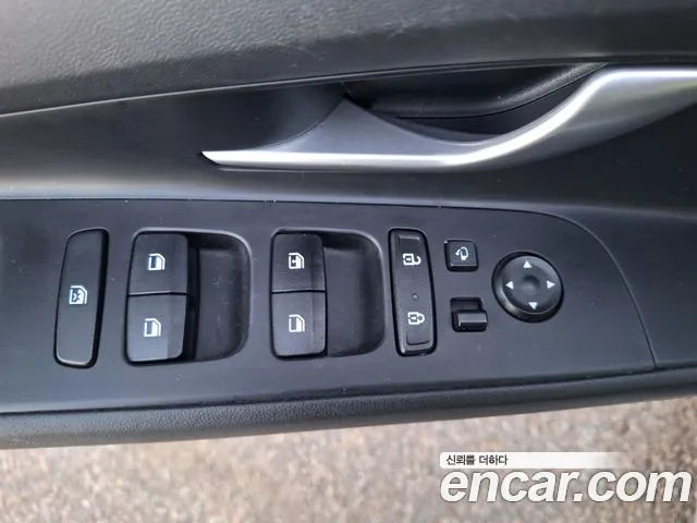 Hyundai Avante — фото 15