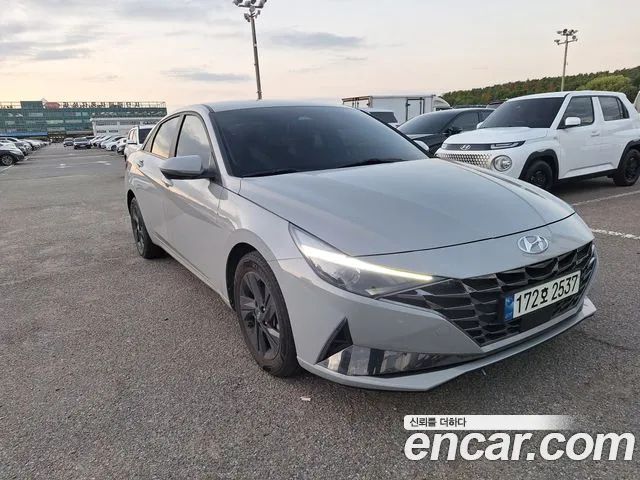 Hyundai Avante — фото 2