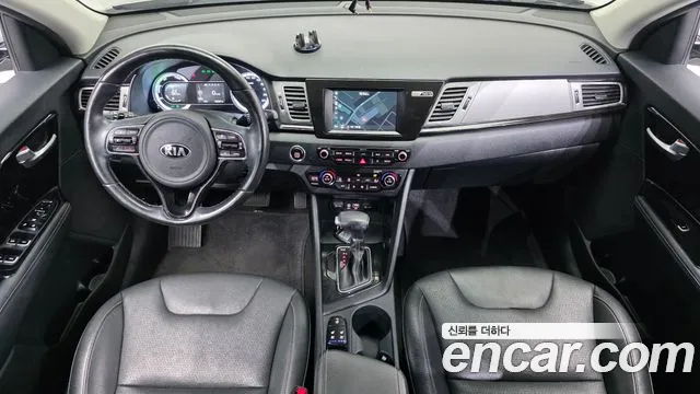 Kia Niro — фото 6
