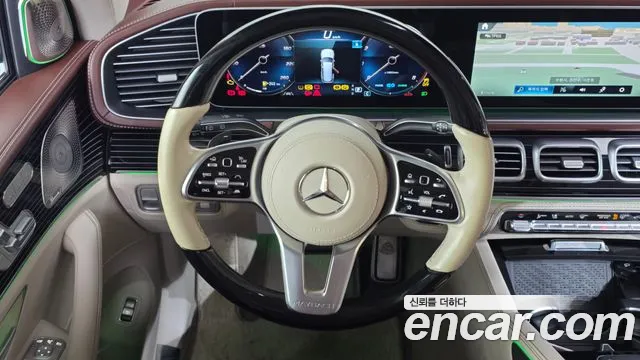 Mercedes-Benz GLS-Class — фото 13