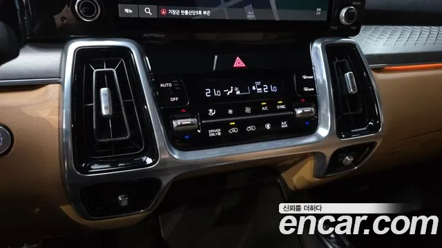 Kia Sorento — фото 18