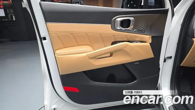 Kia Sorento — фото 24