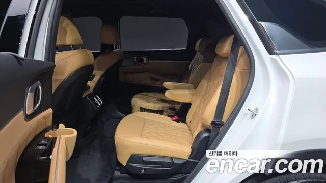 Kia Sorento — фото 26
