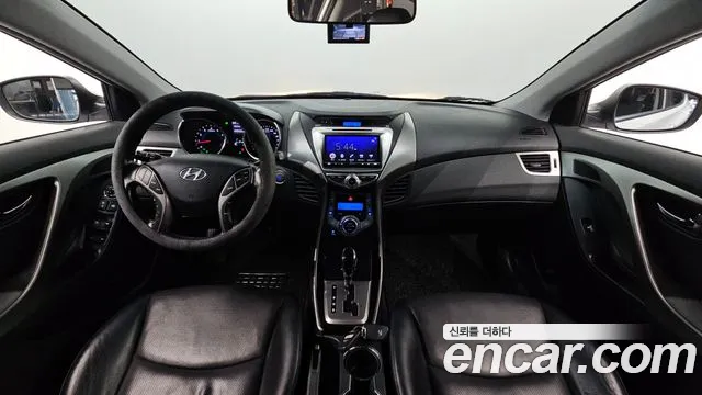 Hyundai Avante — фото 6